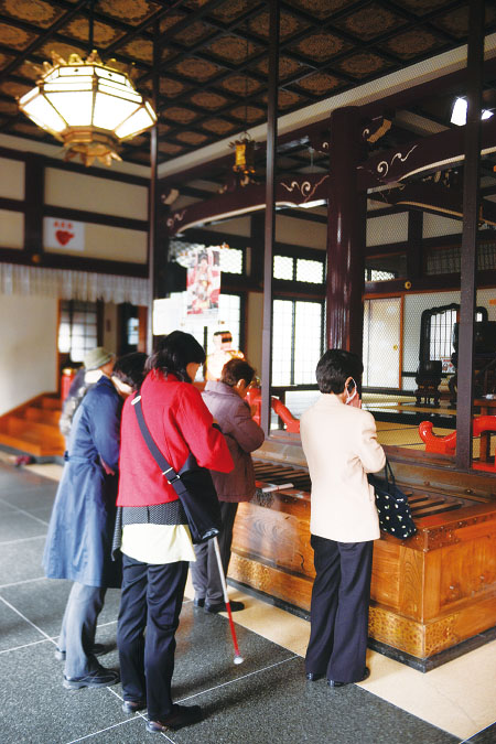 Koganji Temple (Togenuki Jizoson)